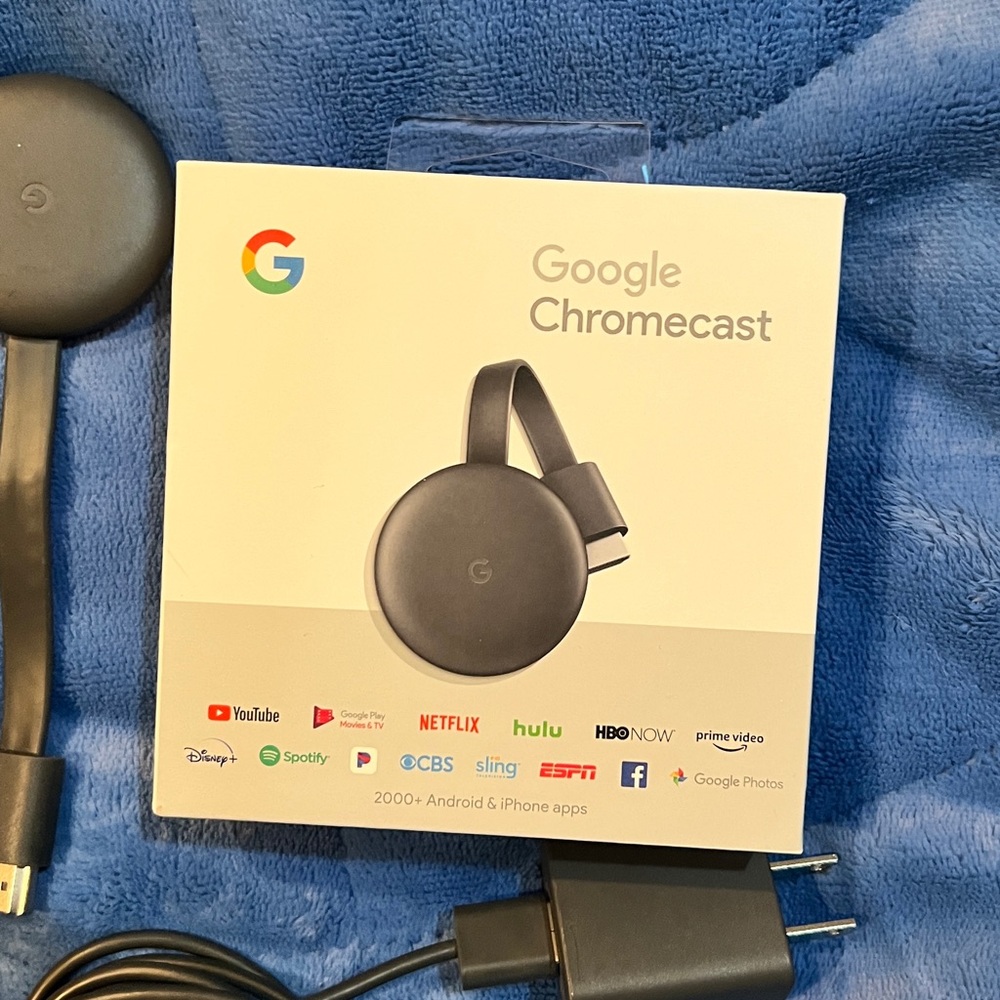 Google Chromecast Streaming Device 3rd Generation - Picture 7 of 8